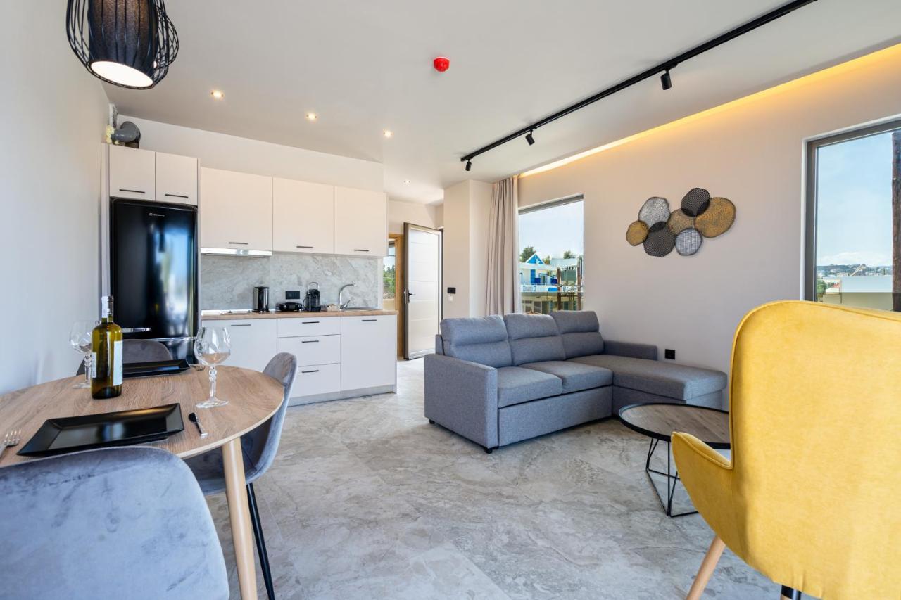 Pathos Seaside Suites فاليراكي المظهر الخارجي الصورة