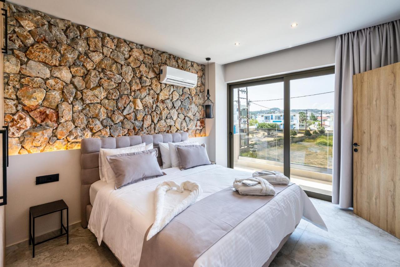 Pathos Seaside Suites فاليراكي المظهر الخارجي الصورة
