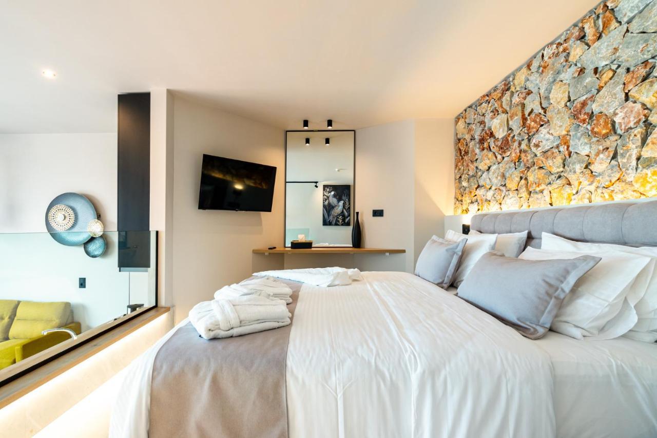 Pathos Seaside Suites فاليراكي المظهر الخارجي الصورة