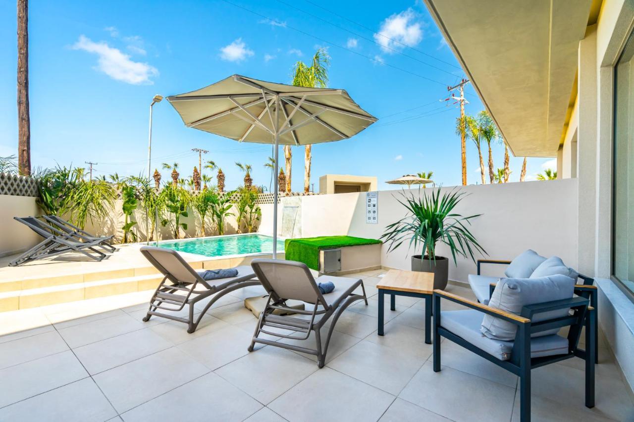 Pathos Seaside Suites فاليراكي المظهر الخارجي الصورة