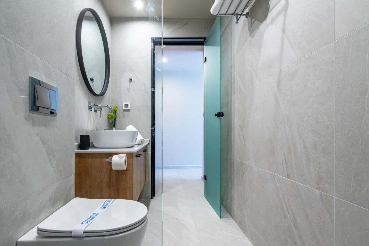 Pathos Seaside Suites فاليراكي المظهر الخارجي الصورة
